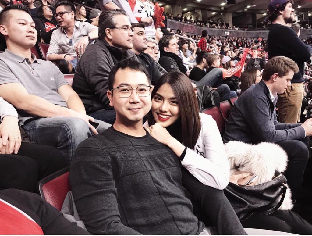 Chồng siêu mẫu Lan Khuê vào bếp nấu ăn chăm vợ mang thai