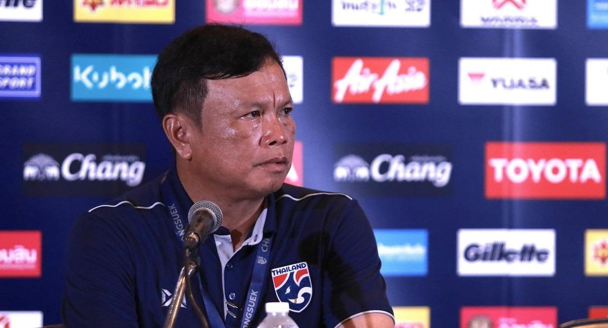 HLV tuyển Thái Lan không chấp nhận là số 2 Đông Nam Á