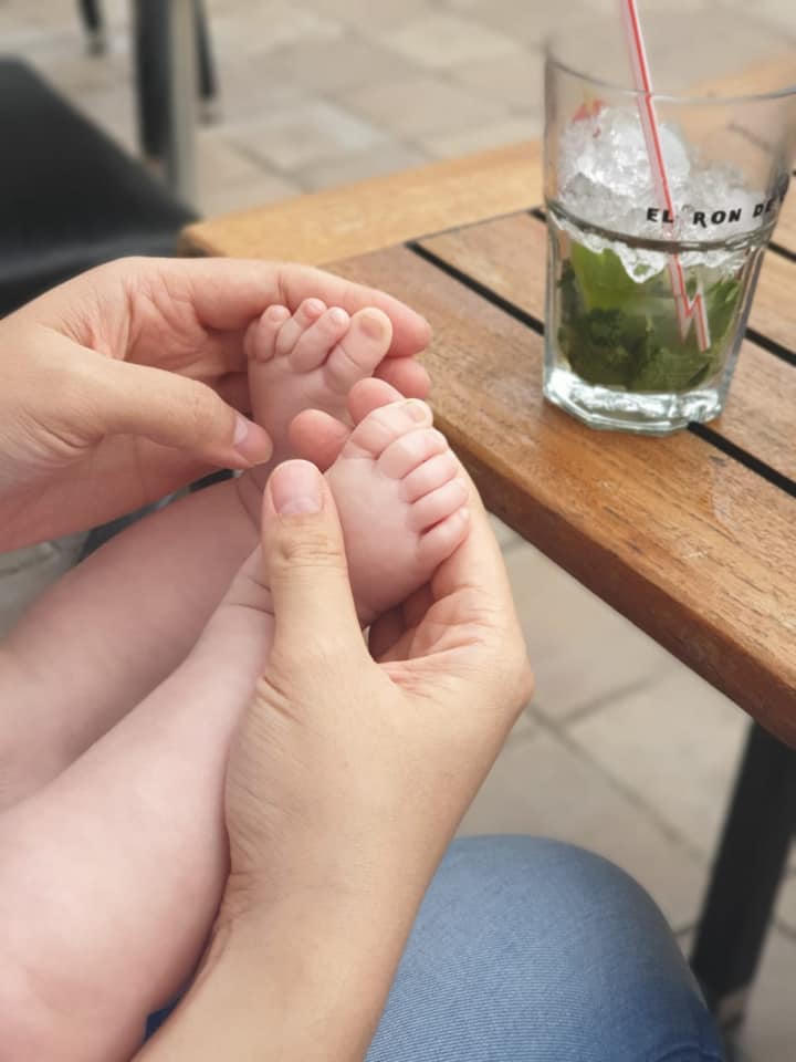 Ngô Phương Lan chia sẻ hình ảnh hiếm hoi sau khi sinh con gái đầu lòng