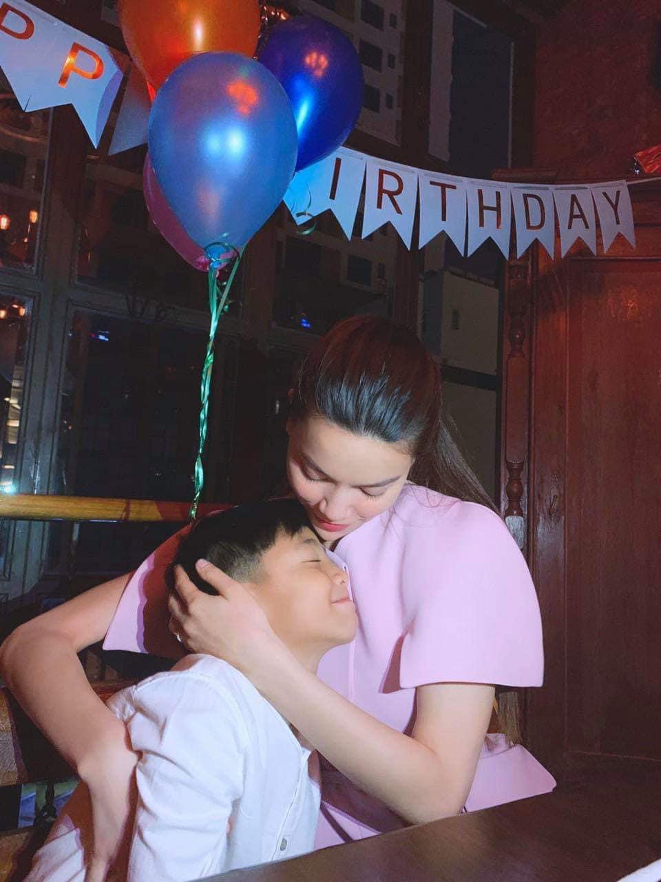 Hồ Ngọc Hà cùng bạn trai Kim Lý tổ chức sinh nhật Subeo
