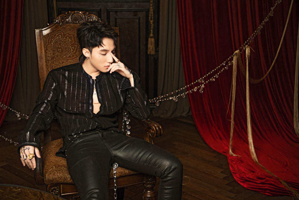 Sơn Tùng M-TP gây bão mạng xã hội khi chuẩn bị ra mắt dự án mới