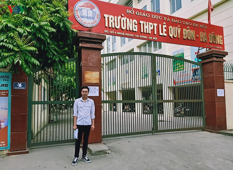 Nhiều sĩ tử thở phào khi đề thi môn ngữ văn không quá khó