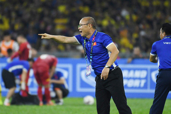 HLV Park Hang Seo: 'Tôi không bị ám ảnh bởi tiền lương'