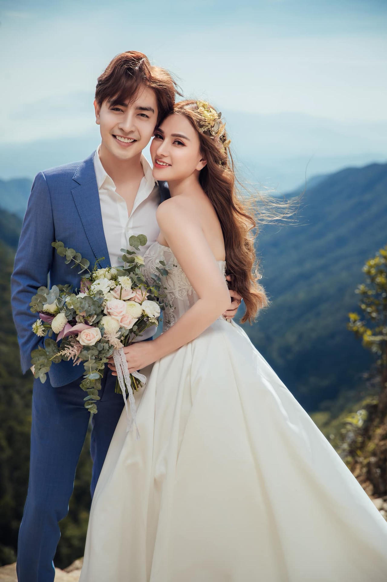 Thu Thủy hạnh phúc chụp ảnh cưới với bạn trai kém 10 tuổi