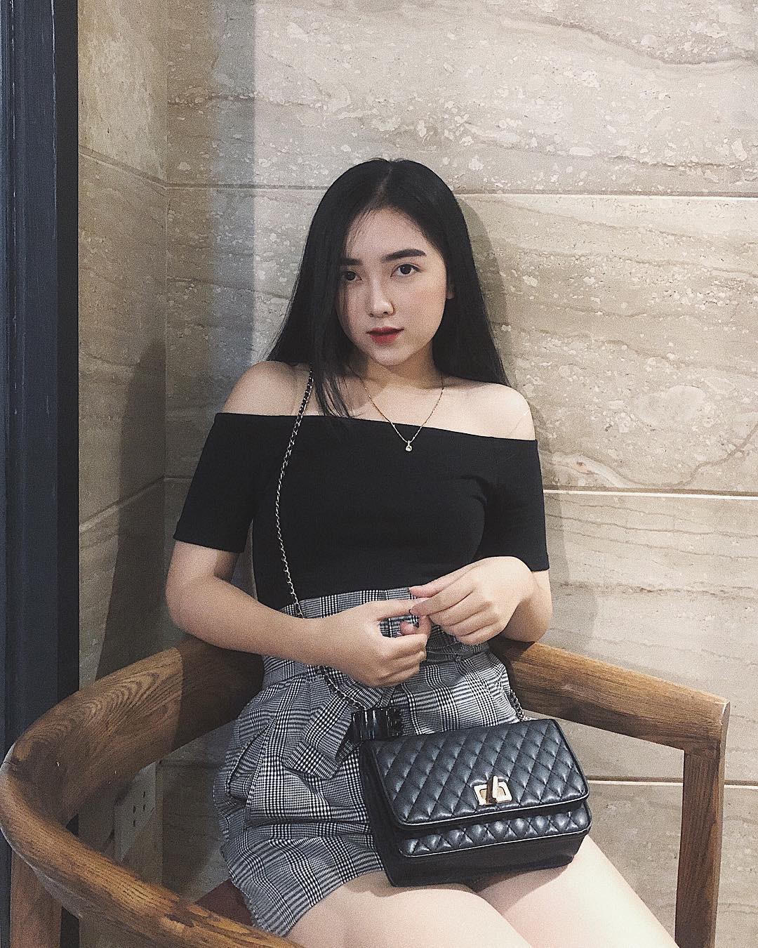 Hà Đức Chinh lần đầu công khai bạn gái hotgirl