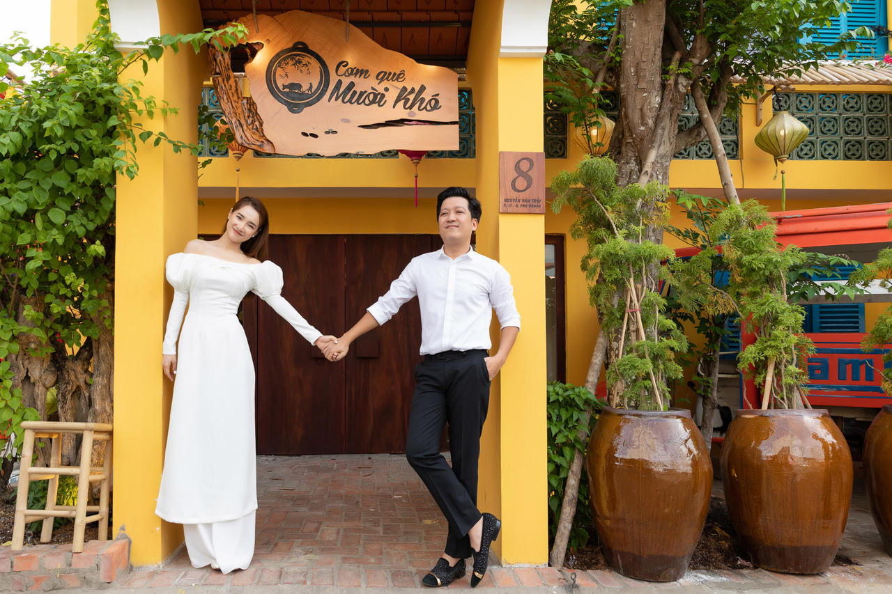 Trường Giang tặng quà đặc biệt cho Nhã Phương nhân ngày sinh nhật