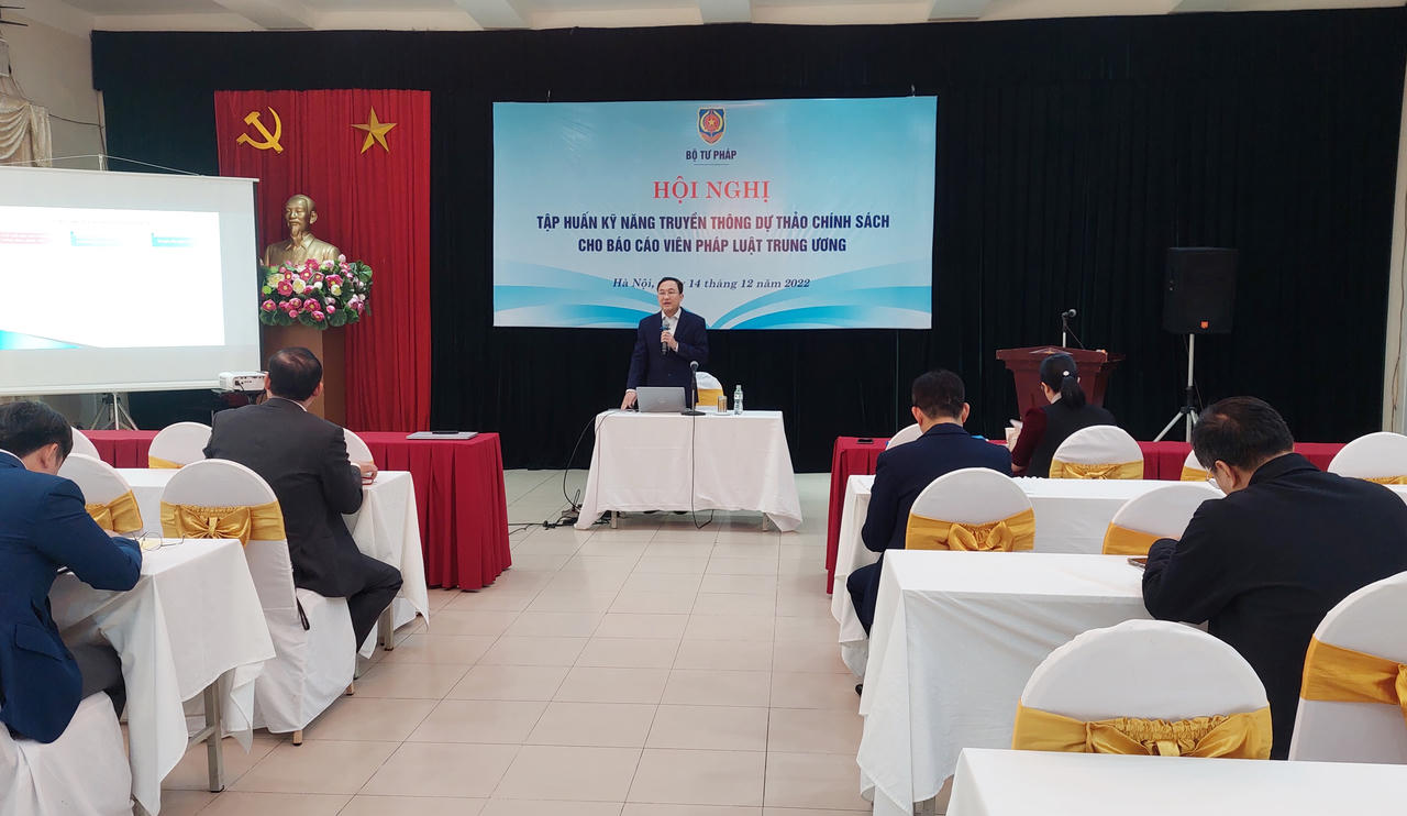 Tập huấn kỹ năng truyền thông dự thảo chính sách 