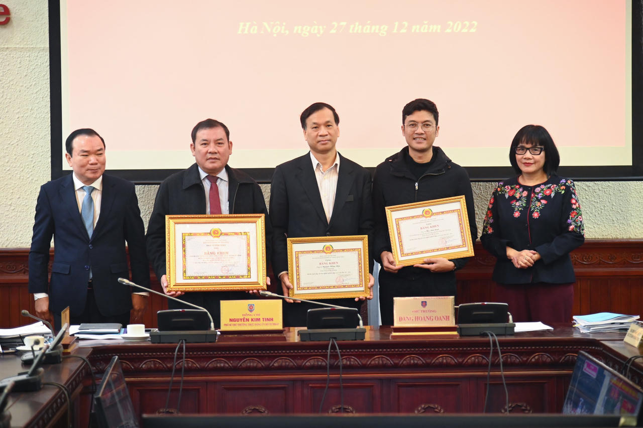 Phối hợp chặt chẽ trong triển khai các mặt công tác Đảng 