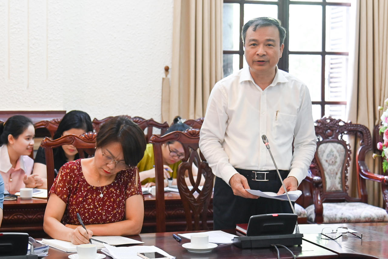 Mở rộng việc phân cấp, ủy quyền của UBND thành phố Hà Nội 