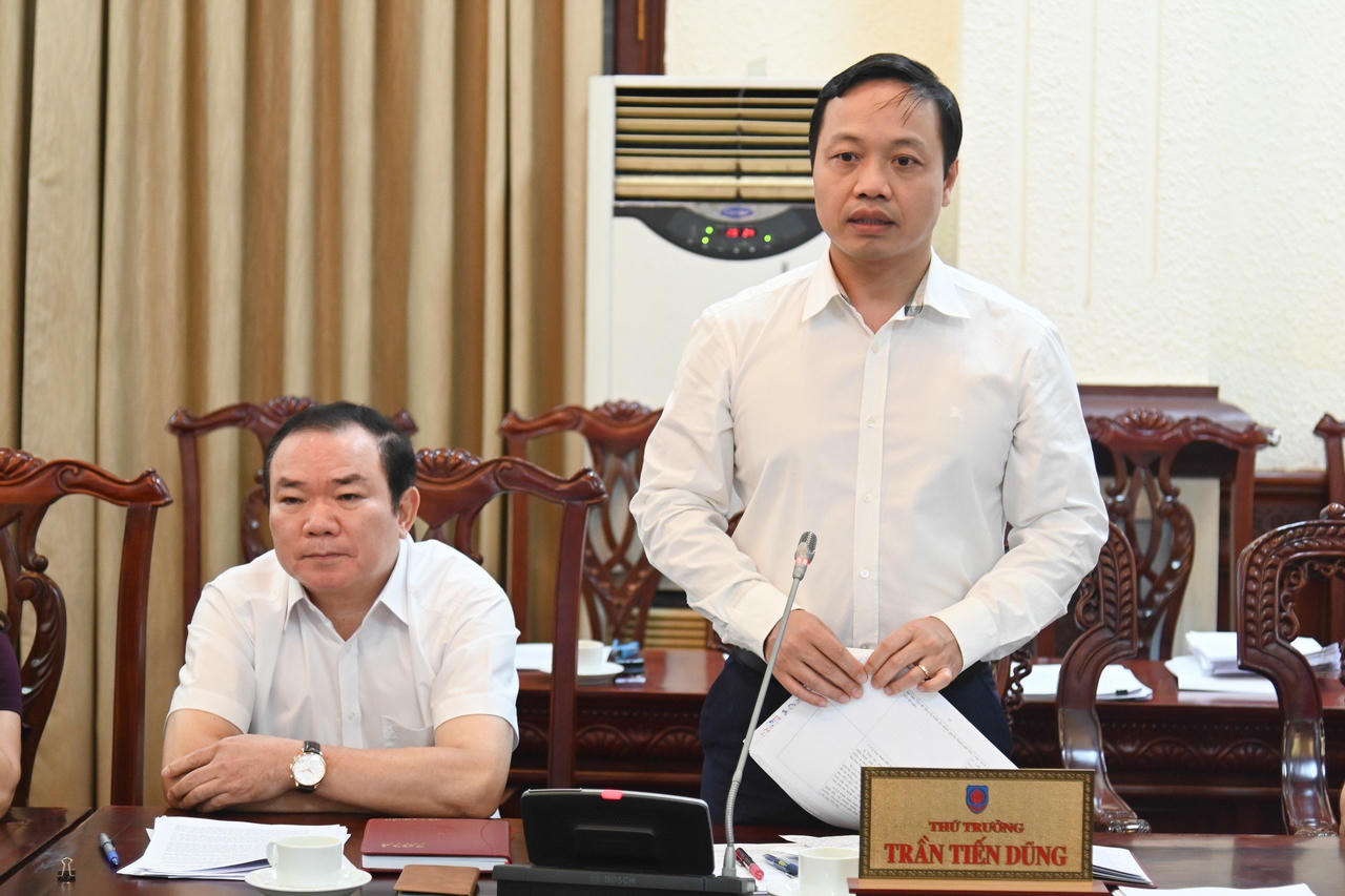 Bộ trưởng Lê Thành Long ghi nhận những chuyển biến tích cực trong công tác THADS