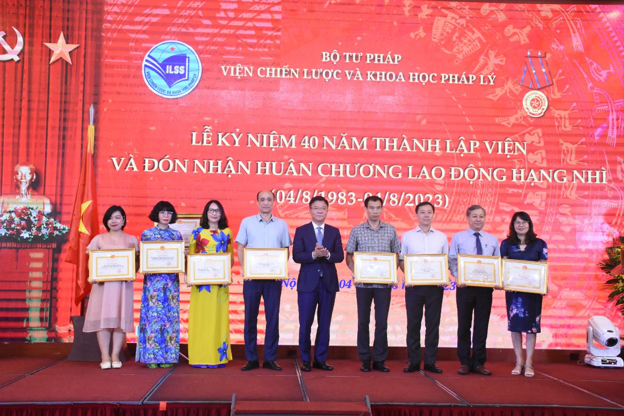 Khẳng định vững chắc tầm vóc của Viện Chiến lược và Khoa học pháp lý