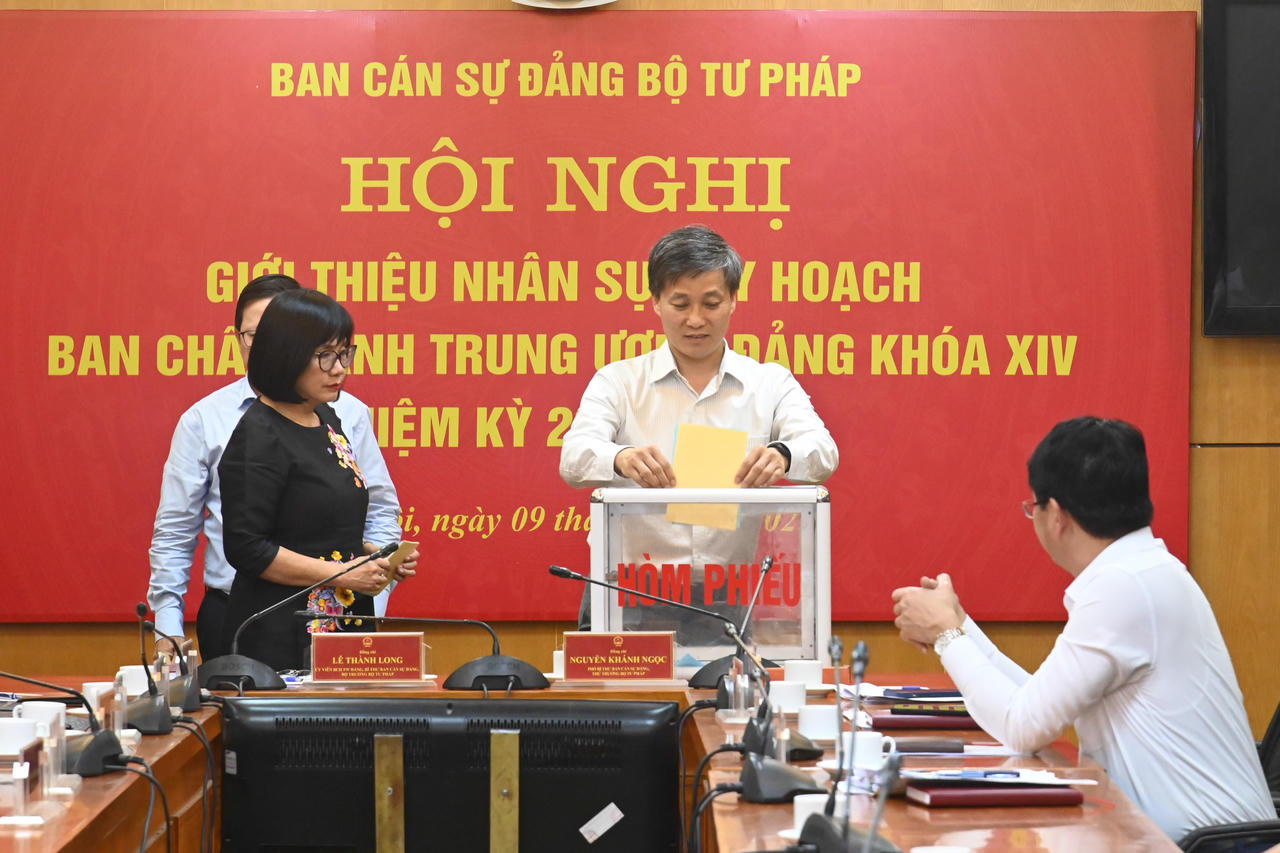 Bộ Tư pháp giới thiệu nhân sự quy hoạch Ban Chấp hành Trung ương Đảng khóa XIV nhiệm kỳ 2026-2031 
