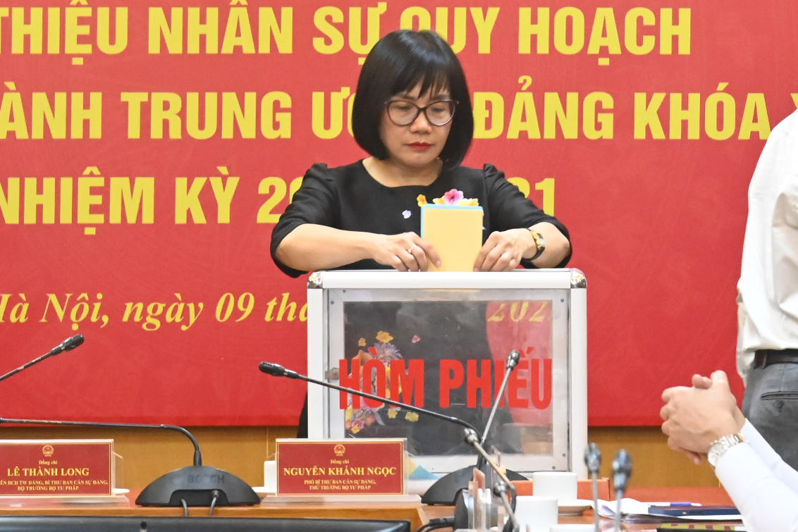 Bộ Tư pháp giới thiệu nhân sự quy hoạch Ban Chấp hành Trung ương Đảng khóa XIV nhiệm kỳ 2026-2031 