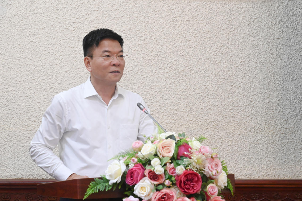 Bộ Tư pháp trao Quyết định bổ nhiệm Lãnh đạo cấp Vụ cho 4 đồng chí