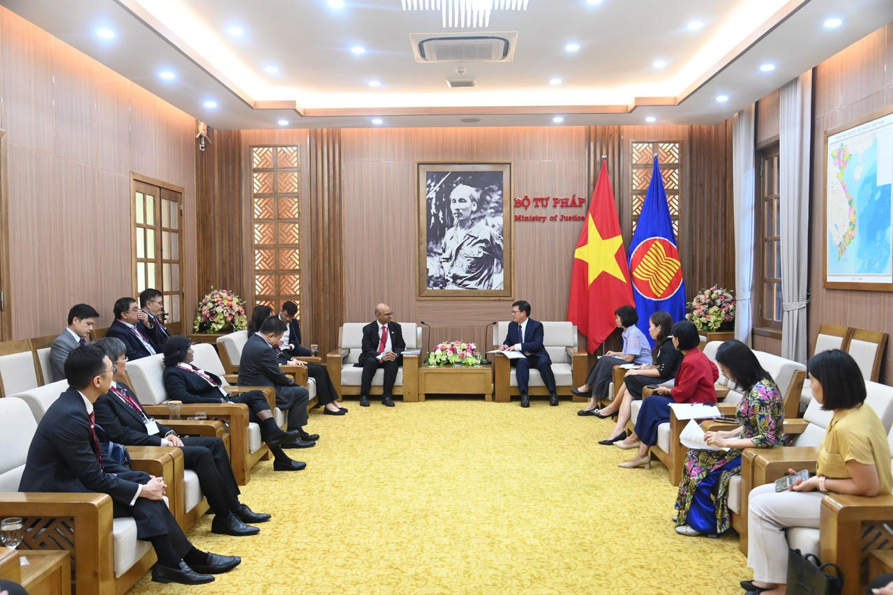 Đưa quan hệ Đối tác chiến lược Việt Nam - Singapore ngày càng đi vào chiều sâu 