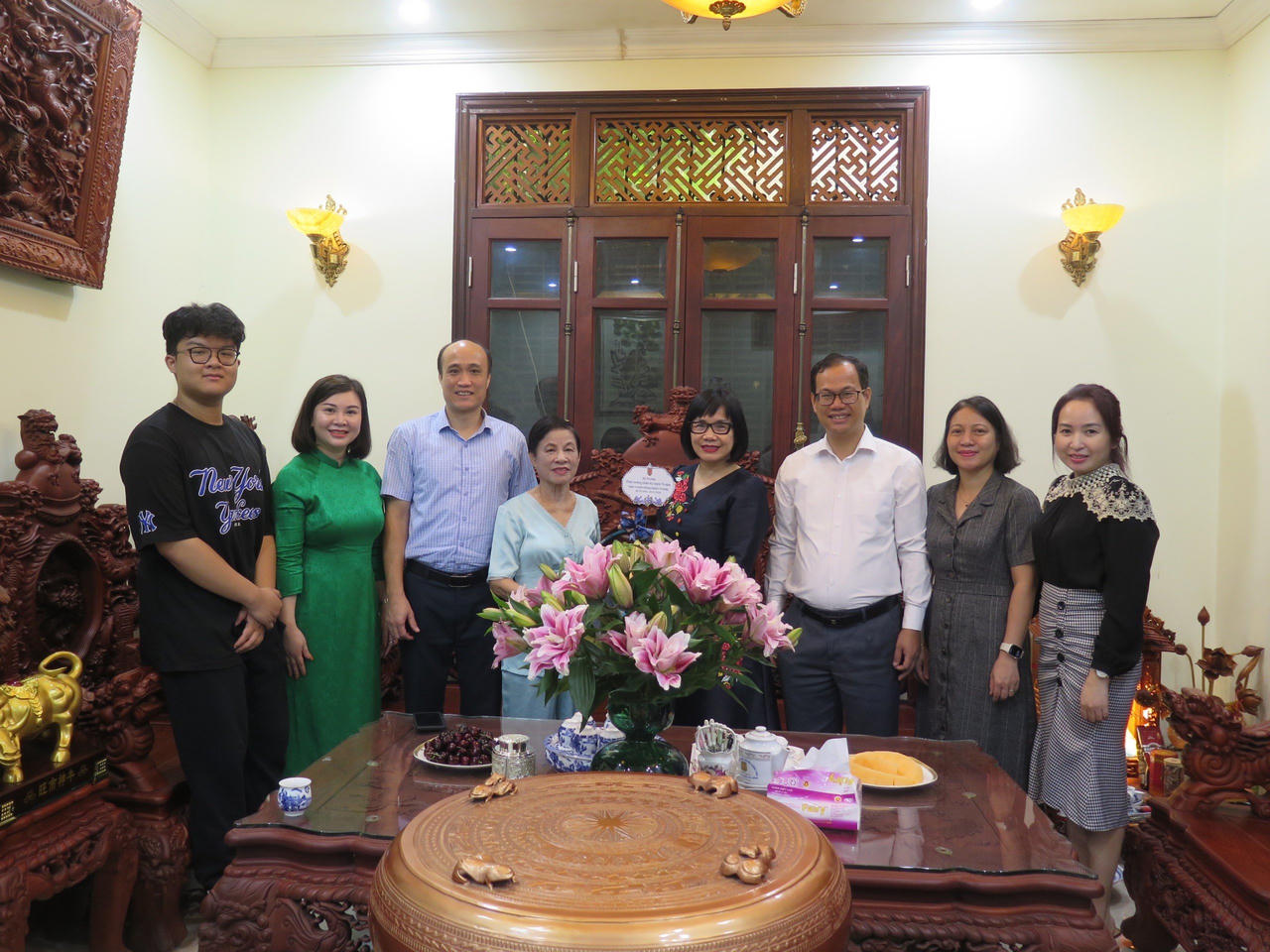 Lãnh đạo Bộ Tư pháp thăm hỏi và tri ân các thế hệ lãnh đạo đi trước