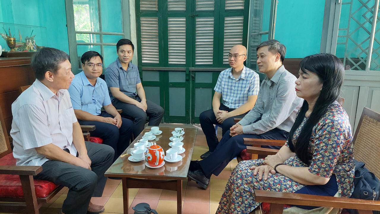 Lãnh đạo Bộ Tư pháp thăm hỏi và tri ân các thế hệ lãnh đạo đi trước