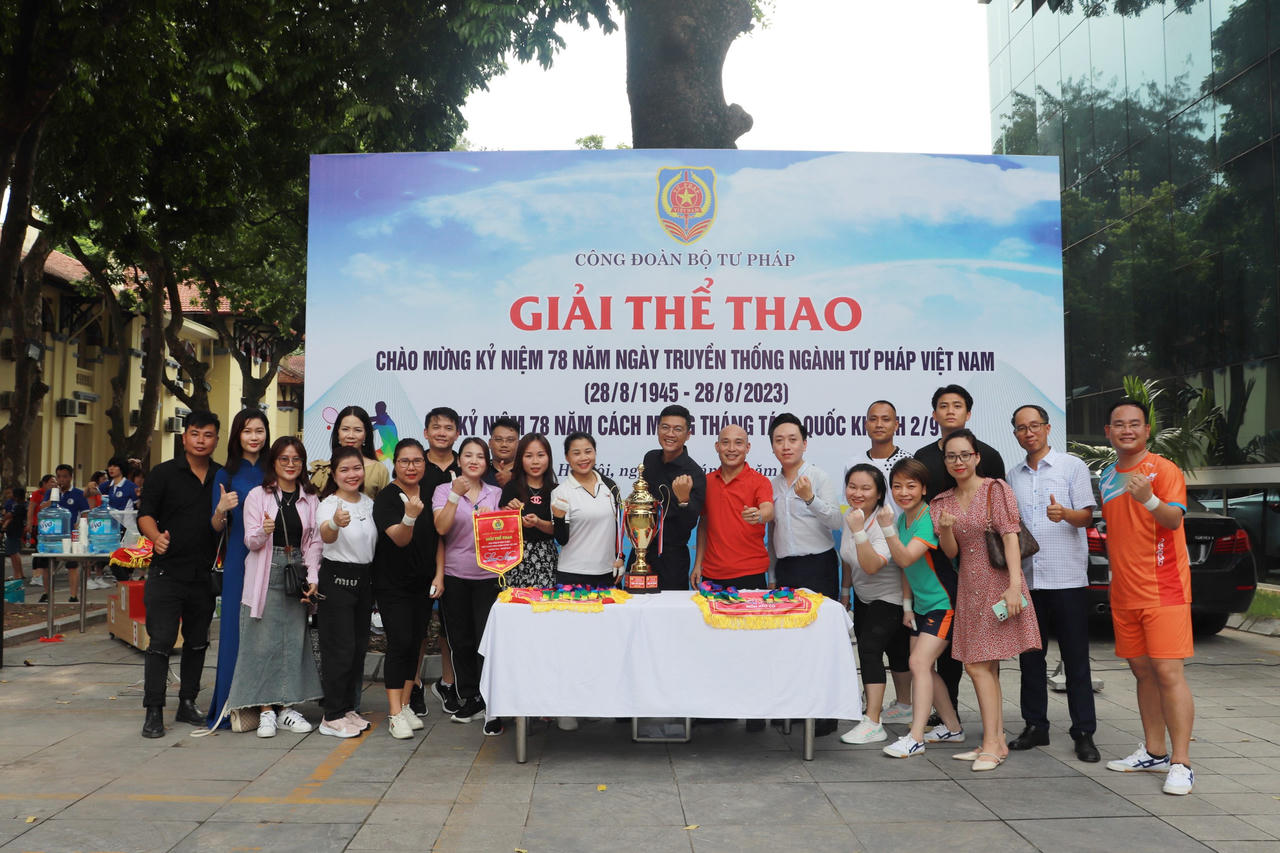 Bộ Tư pháp thi đấu thể thao chào mừng 78 năm Ngày truyền thống