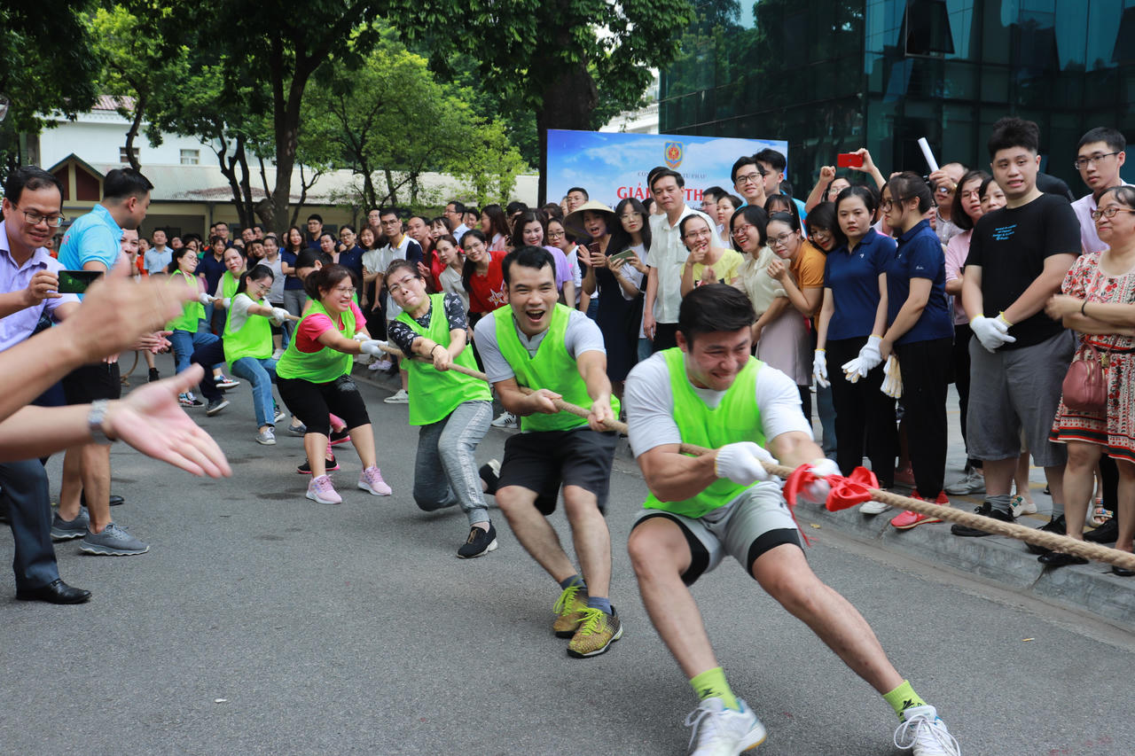 Bộ Tư pháp thi đấu thể thao chào mừng 78 năm Ngày truyền thống