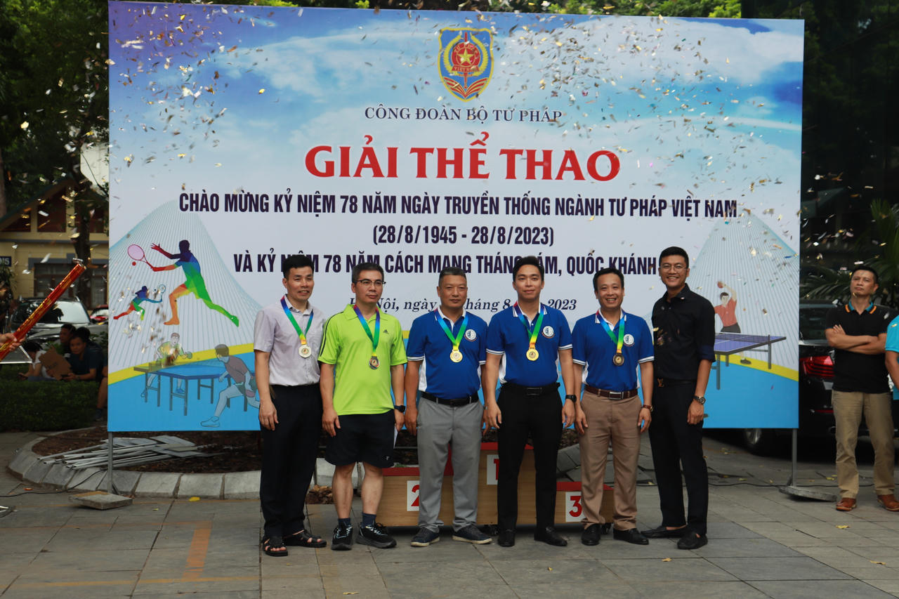 Bộ Tư pháp thi đấu thể thao chào mừng 78 năm Ngày truyền thống