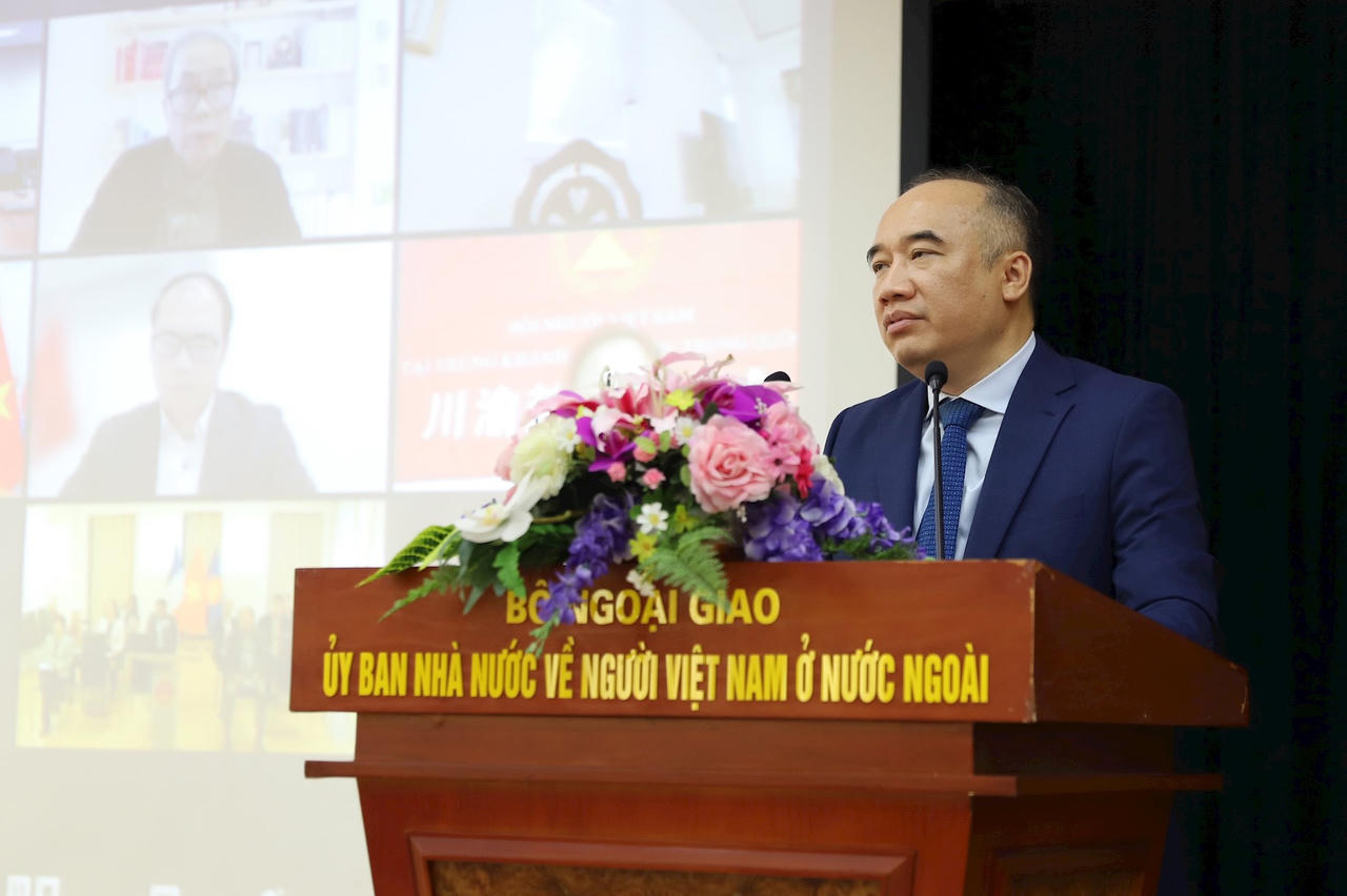 Đẩy mạnh hỗ trợ pháp lý cho người Việt Nam ở nước ngoài 