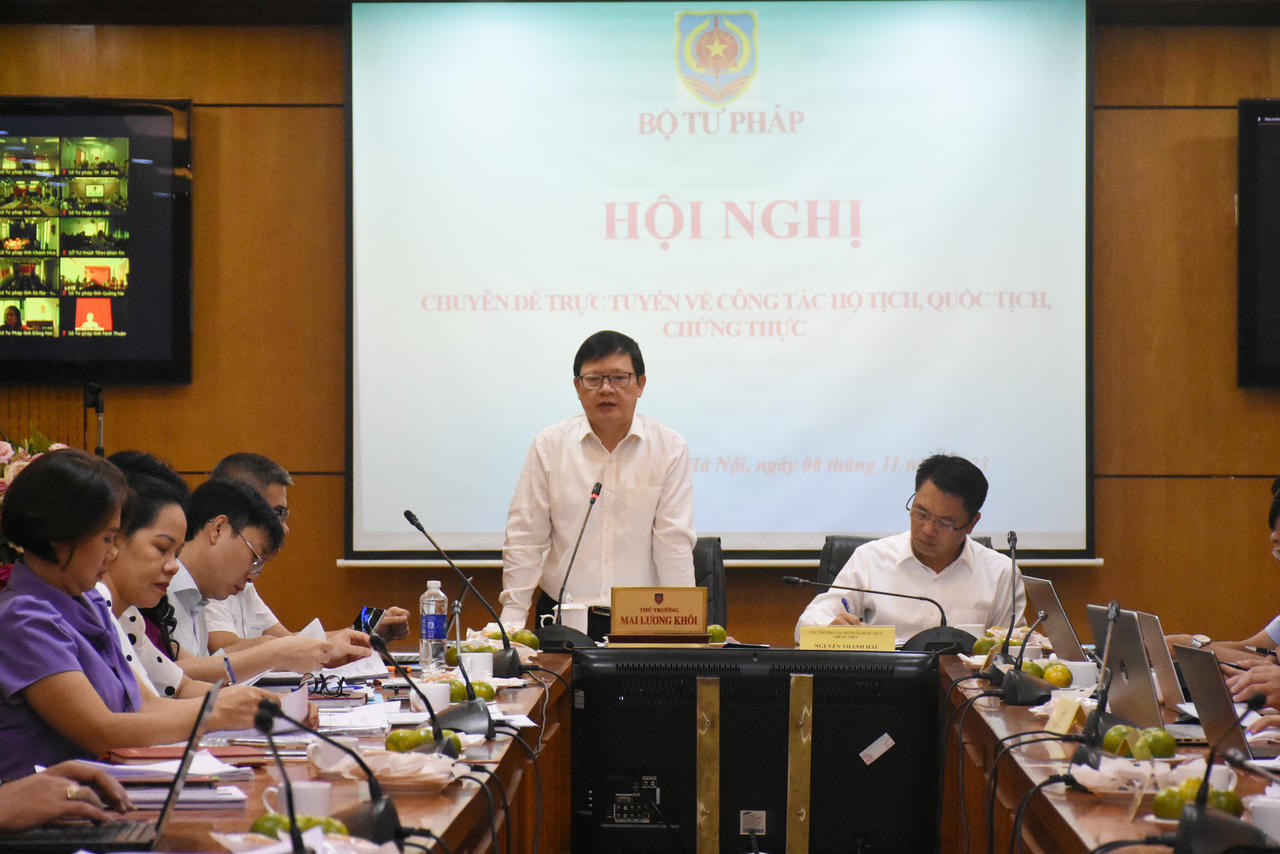 Tháo gỡ vướng mắc trong lĩnh vực hộ tịch, quốc tịch, chứng thực