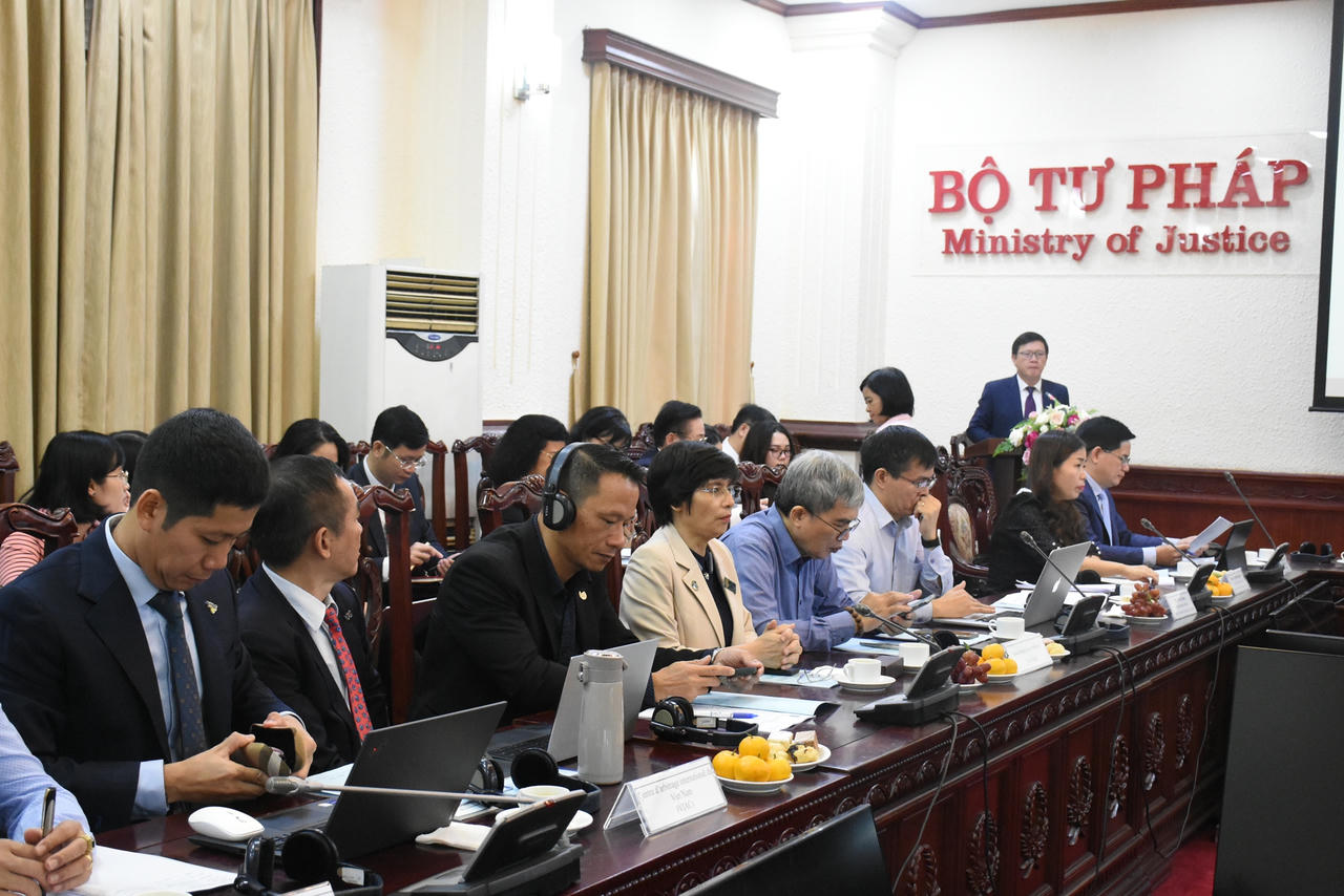 Tiếp tục hoàn thiện thể chế, pháp luật về trọng tài, hòa giải thương mại