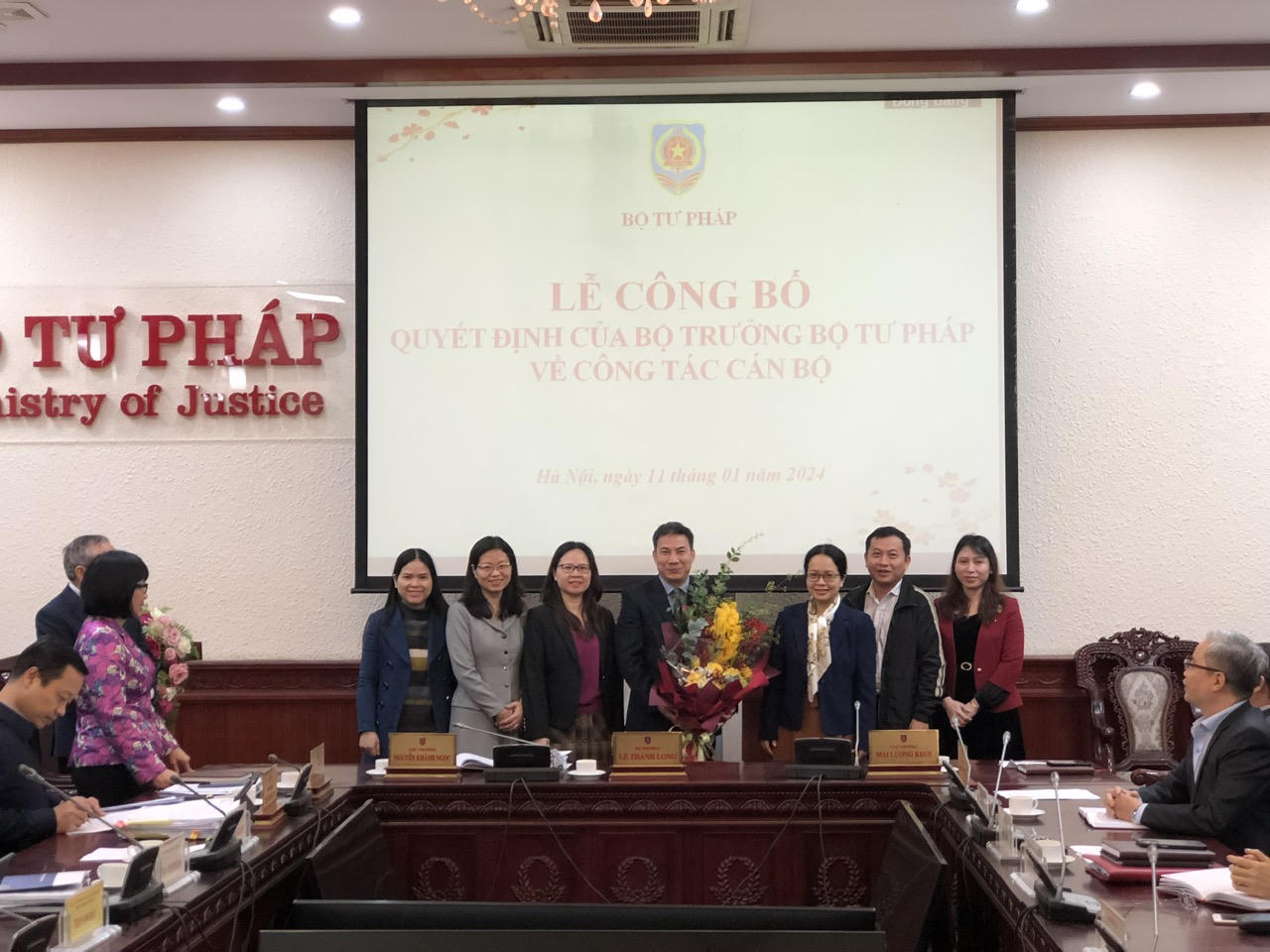 Bộ Tư pháp trao Quyết định bổ nhiệm công chức lãnh đạo 