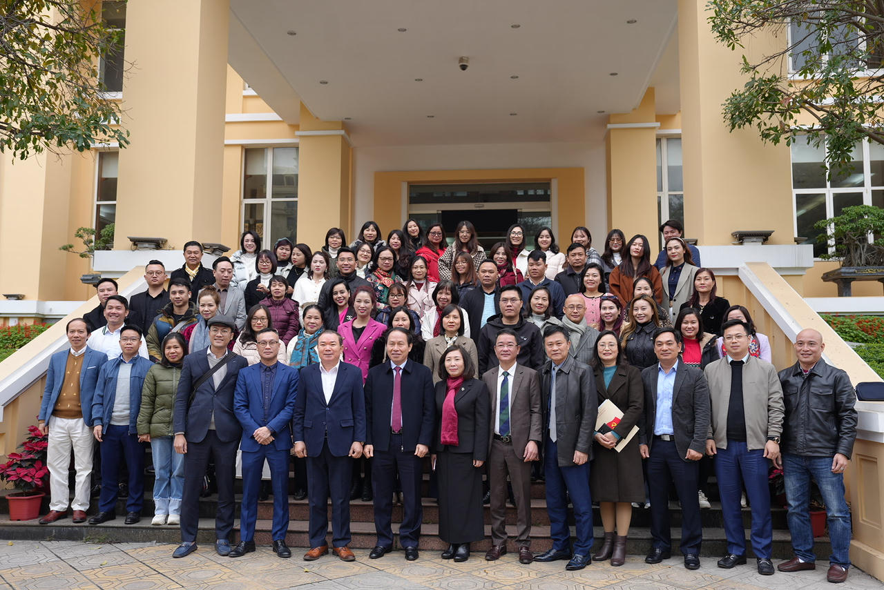 Đảng bộ Báo Pháp luật Việt Nam sinh hoạt chuyên đề tại Hải Phòng