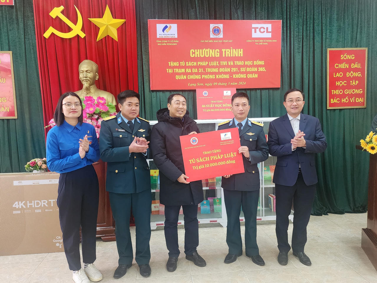 Cục Phổ biến, giáo dục pháp luật tổ chức thành công các hoạt động thiện nguyện tại tỉnh Lạng Sơn 