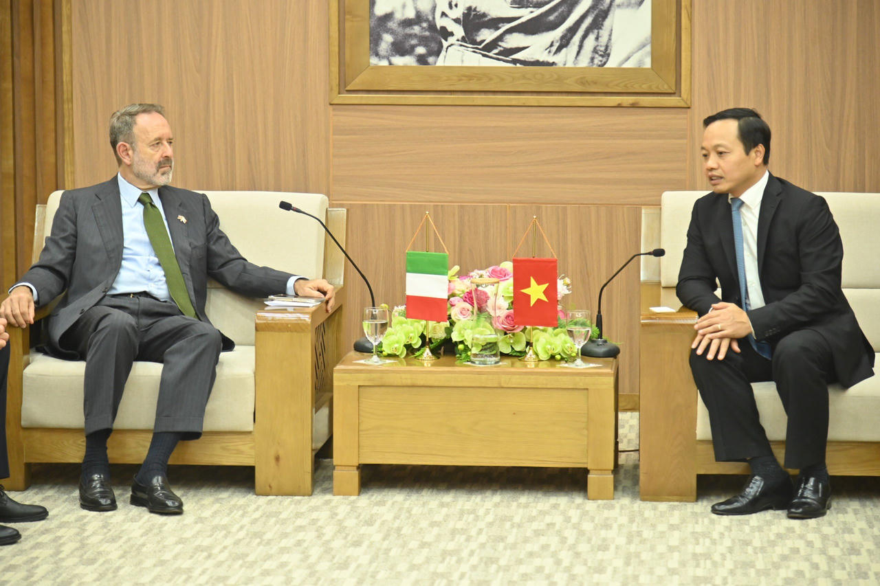 Việt Nam - Italia: Tăng cường hợp tác trong lĩnh vực nuôi con nuôi 