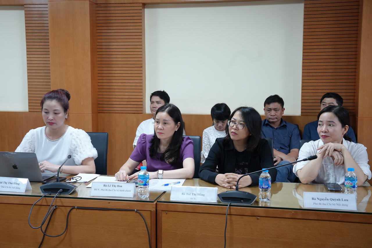 Đảng bộ Báo Pháp luật Việt Nam: Sinh hoạt chuyên đề về Quy định số 144-QĐ/TW của Bộ Chính trị