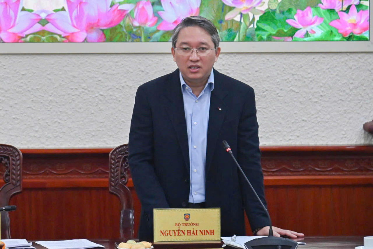 Đổi mới quy trình xây dựng pháp luật: Cần bám sát các chủ trương của Đảng 