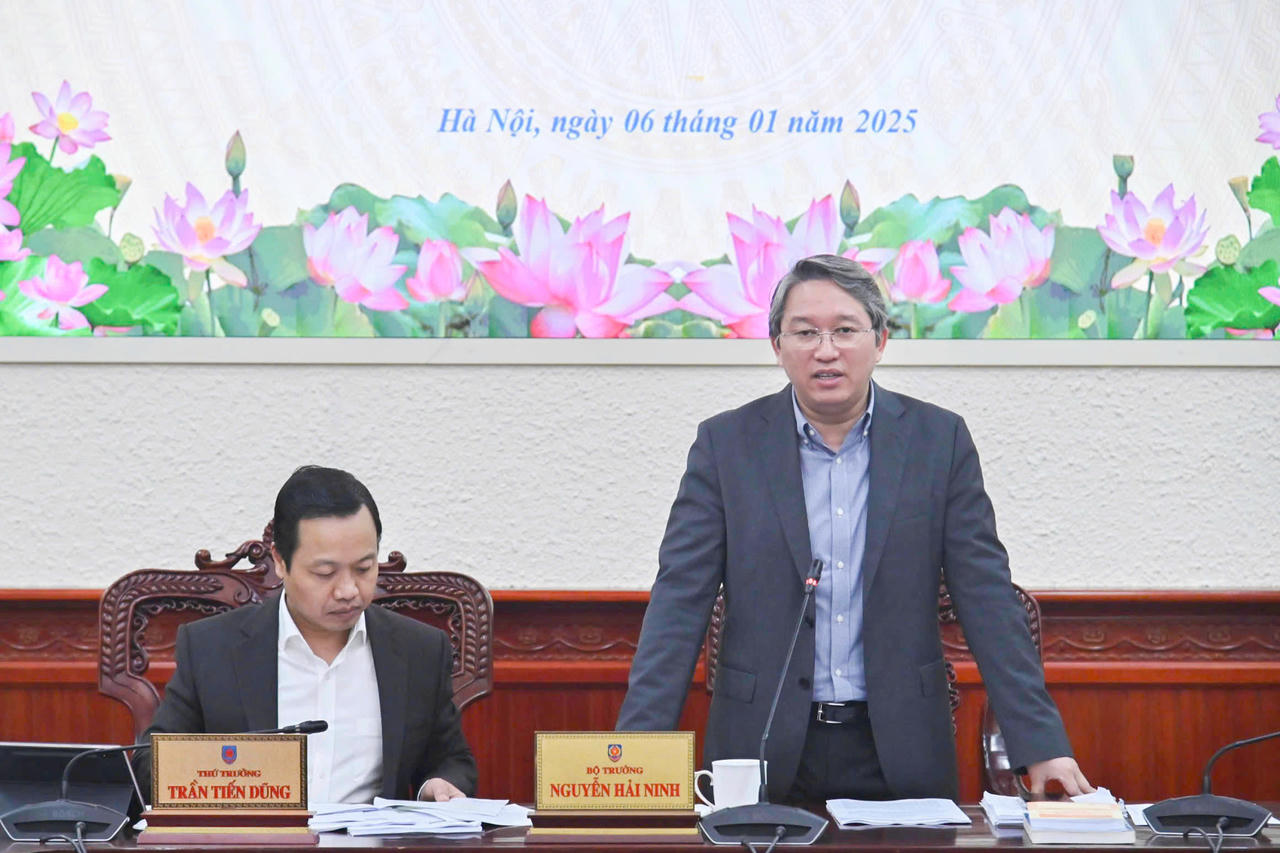 Tăng cường tính công khai, minh bạch trong xây dựng pháp luật