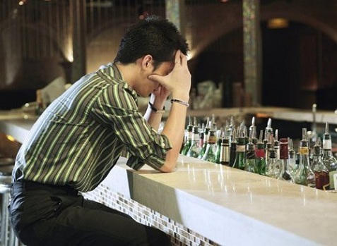 Nhiễm HIV sau khi buông thả với người đồng tính