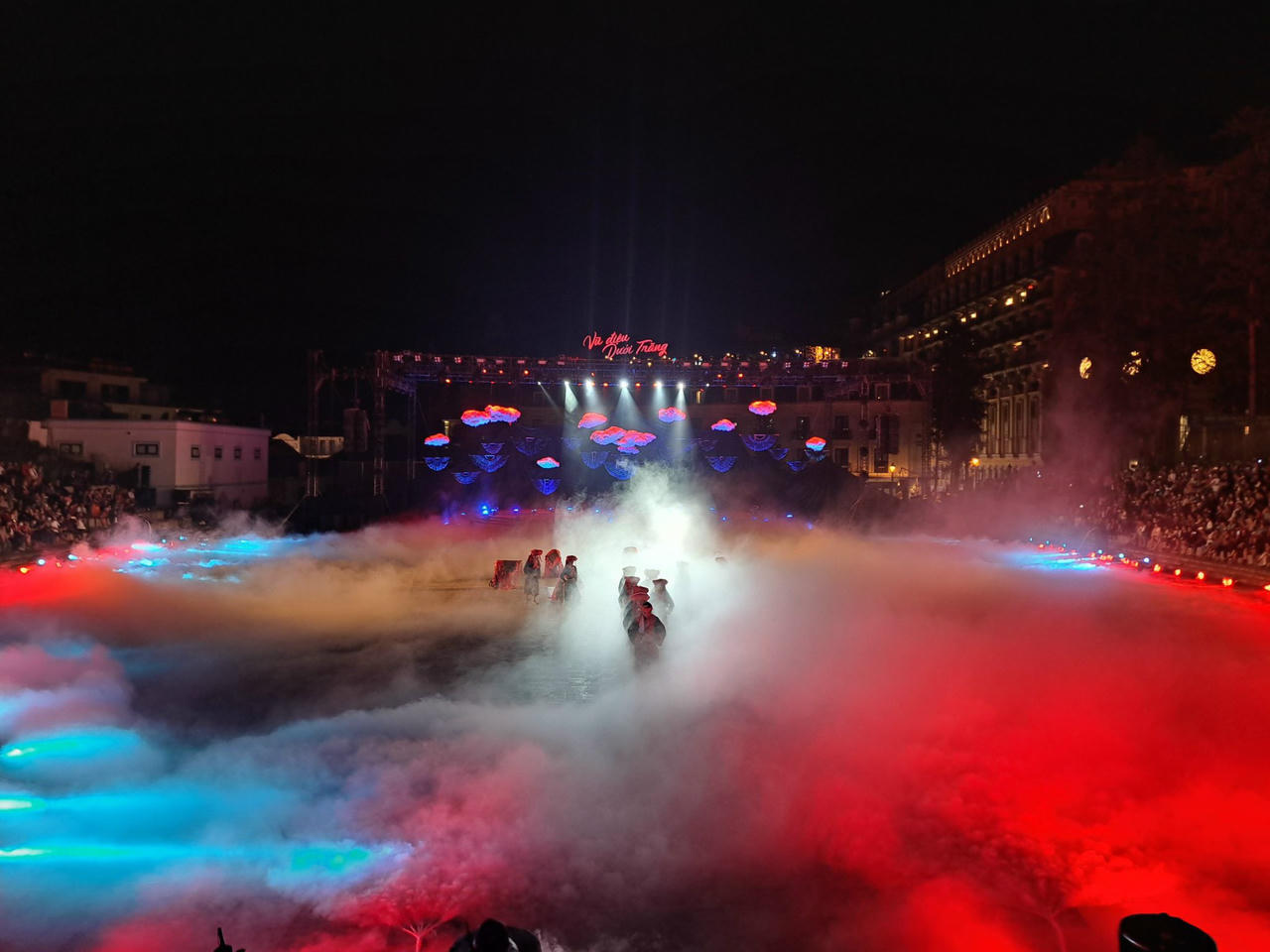 Rực rỡ màn trình diễn nghệ thuật Khai mạc Tuần văn hóa du lịch chào mừng 120 năm du lịch Sa Pa