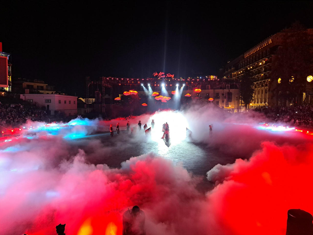 Rực rỡ màn trình diễn nghệ thuật Khai mạc Tuần văn hóa du lịch chào mừng 120 năm du lịch Sa Pa