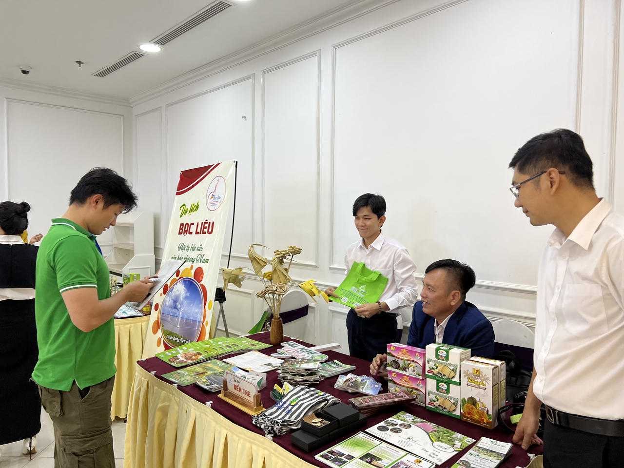 Nâng cao chất lượng kết nối vùng miền Tây Bắc - Tây Nam trong phát triển du lịch