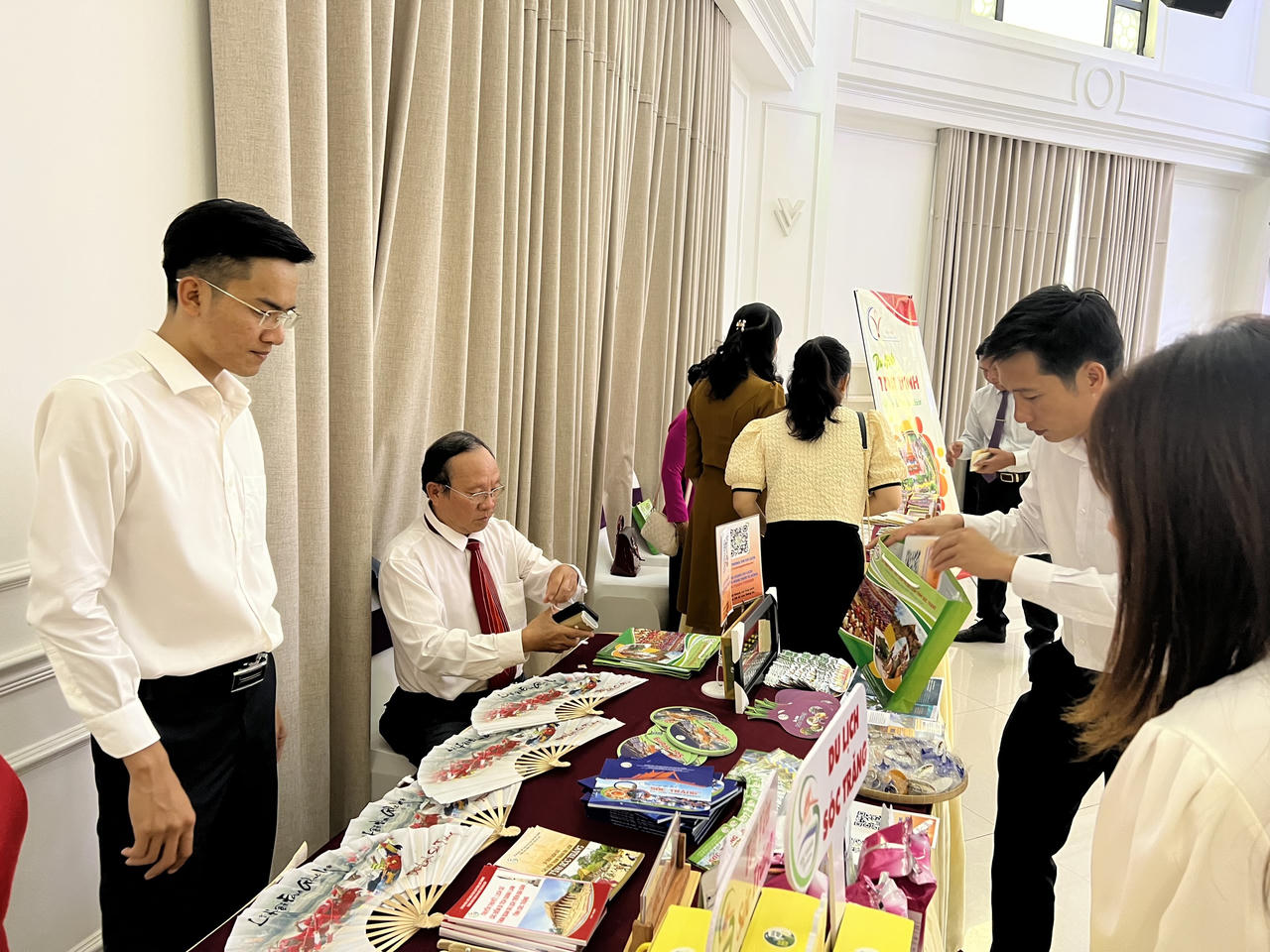 Nâng cao chất lượng kết nối vùng miền Tây Bắc - Tây Nam trong phát triển du lịch