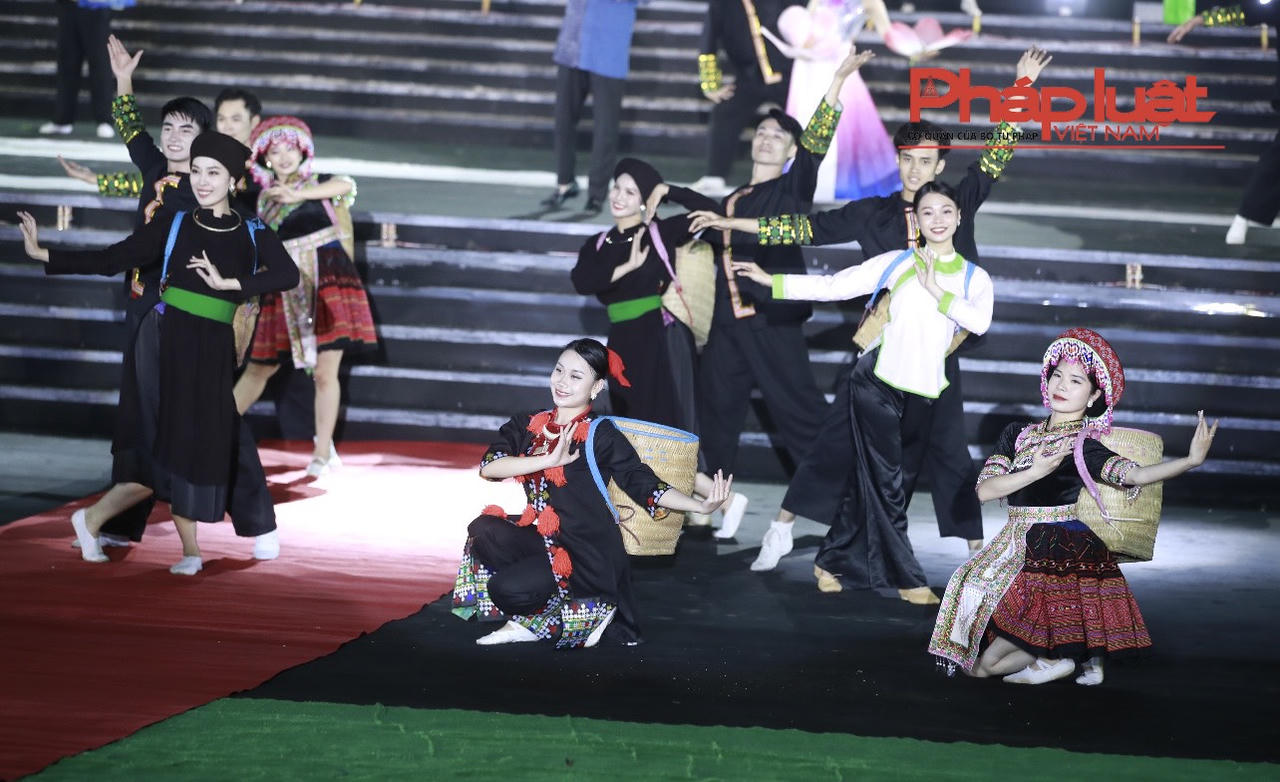 Phát triển du lịch Sa Pa văn minh, thân thiện và bền vững.