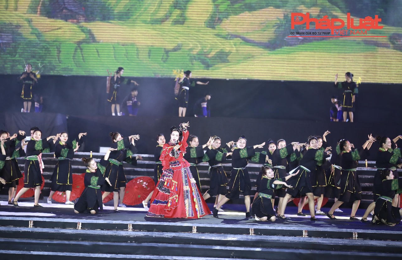 Phát triển du lịch Sa Pa văn minh, thân thiện và bền vững.