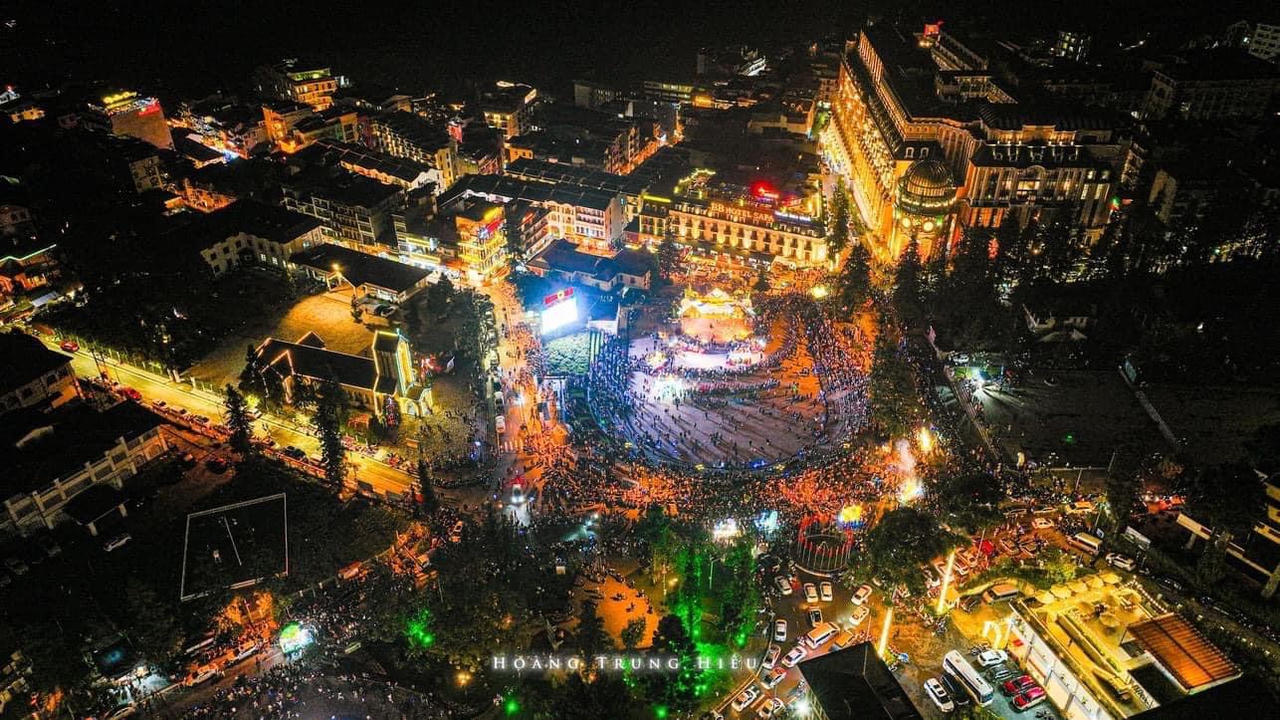 Sa Pa lung linh đêm hội trăng rằm 