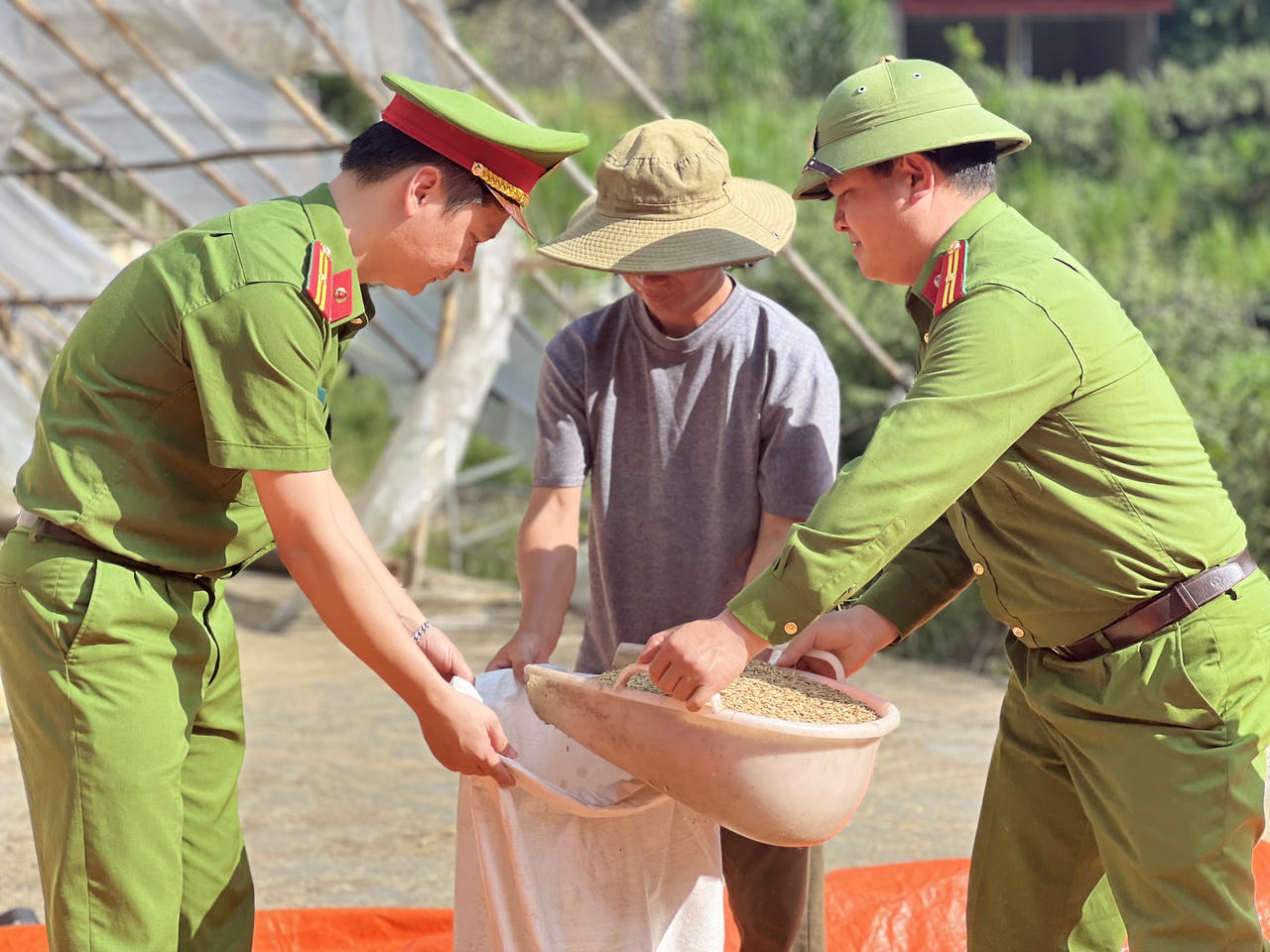 Bình yên các bản làng vùng cao nguyên trắng Bắc Hà