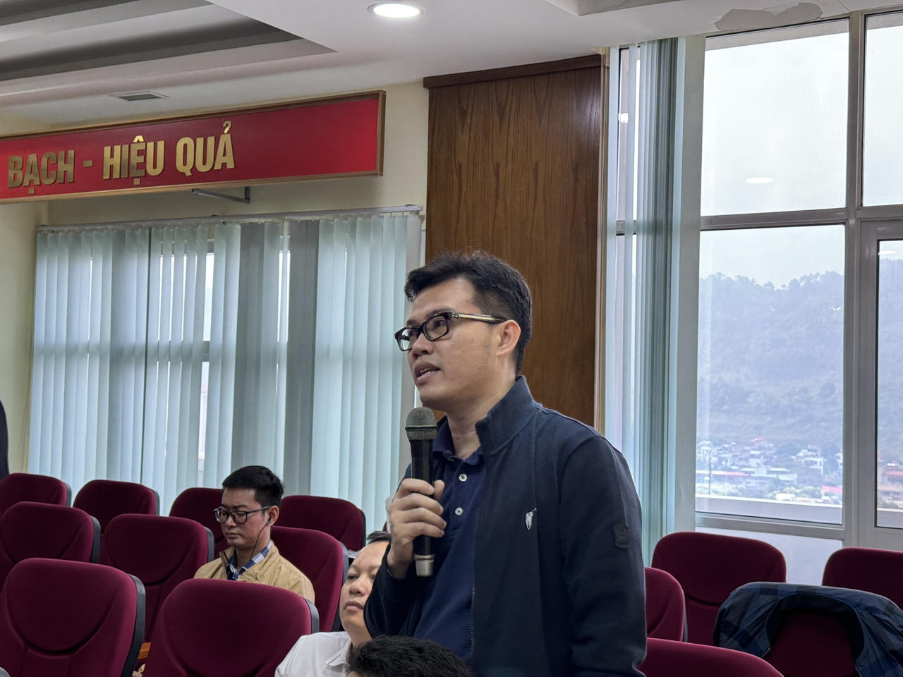 Lào Cai đối thoại tháo gỡ khó khăn cho doanh nghiệp xuất nhập khẩu