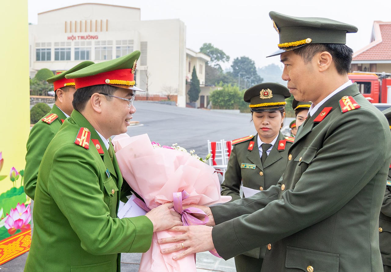 Công an tỉnh Lào Cai ra quân thực hiện cao điểm trấn áp tội phạm dịp Tết Nguyên Đán 2024