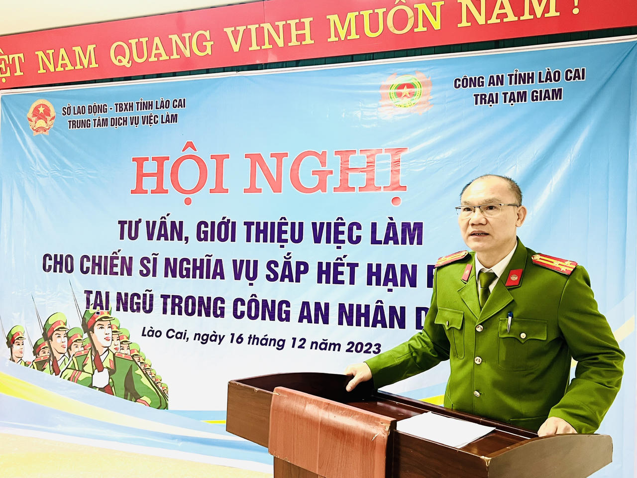 Tư vấn, giới thiệu việc làm cho chiến sĩ nghĩa vụ sắp hết hạn phục vụ tại ngũ