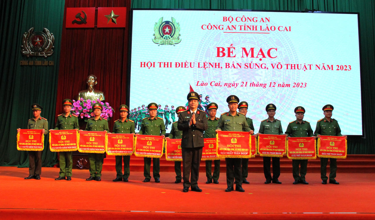Bế mạc Hội thi điều lệnh, bắn súng, võ thuật toàn lực lượng Công an tỉnh Lào Cai