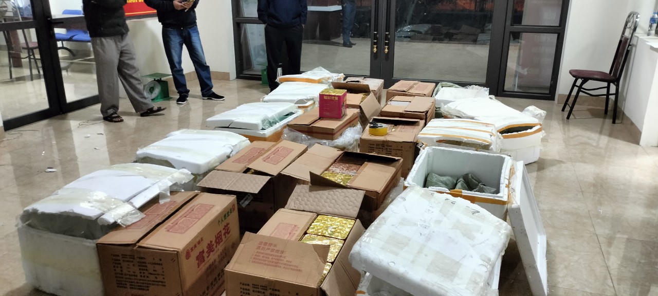 Lào Cai kiên quyết ngăn chặn hàng hóa không rõ nguồn gốc và thực phẩm bẩn dịp cuối năm