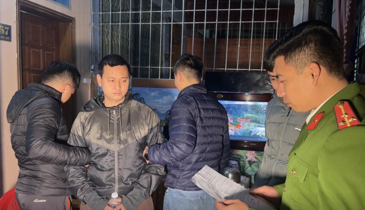 Bắt giữ đối tượng bán ma túy Tô ba cô dưới hình thức ship đồ ăn nhanh