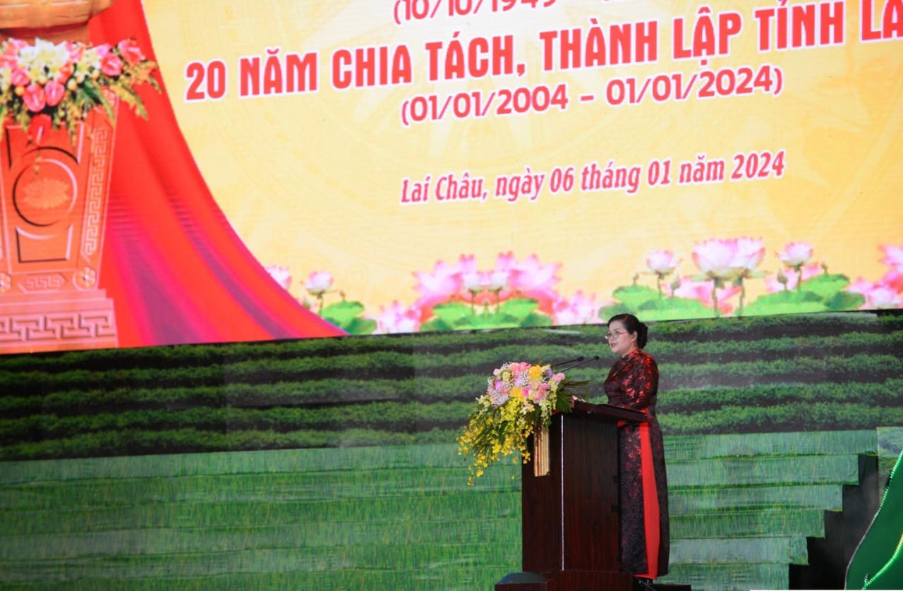 Lễ kỉ niệm 20 năm chia tách và thành lập tỉnh Lai Châu 